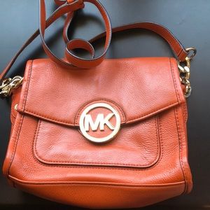 Michael kors original large leather messenger crossbody